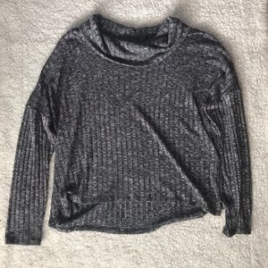 Baggy turtle neck cropped sweater
